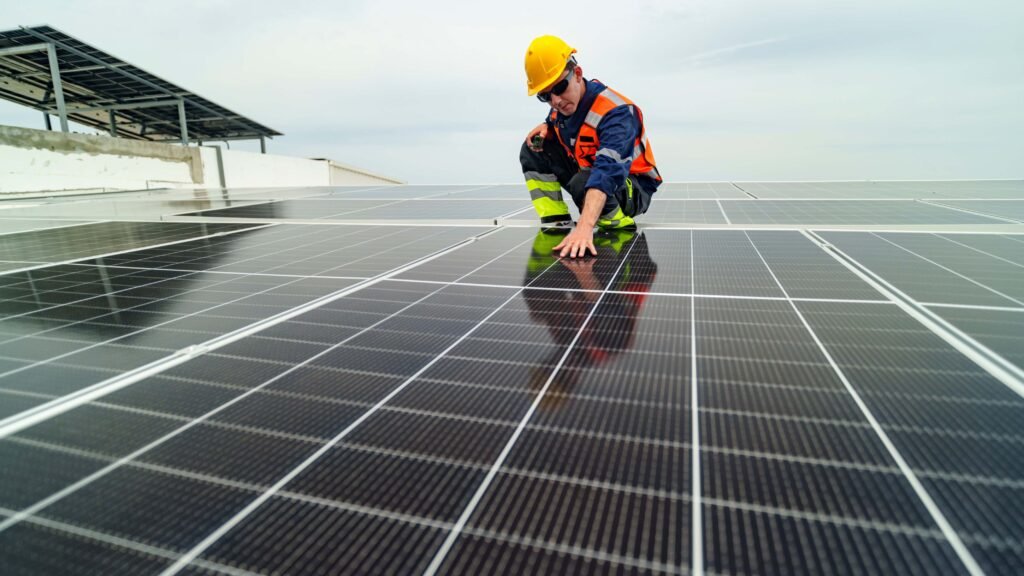 Nos cuentas qué necesitas: tipo de instalación, ubicación y situación actual. En pocos minutos sabemos qué documentación hace falta.